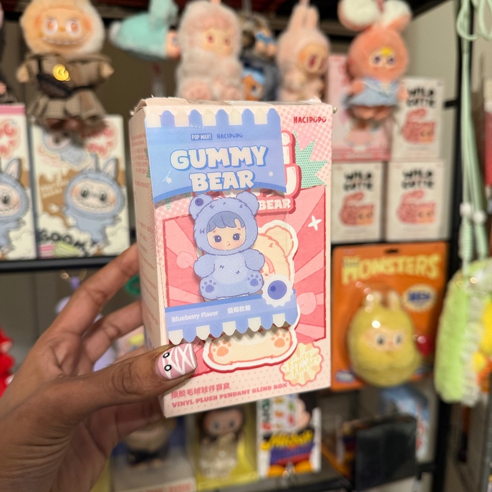 Pop Mart Hacipupu Gummy Bear Series - Blueberry Confirmed